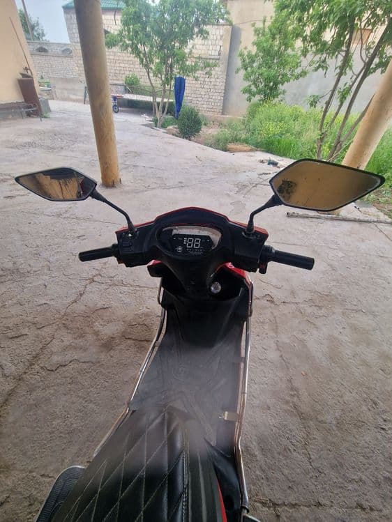 Skuter EkoMoto qizil — 2