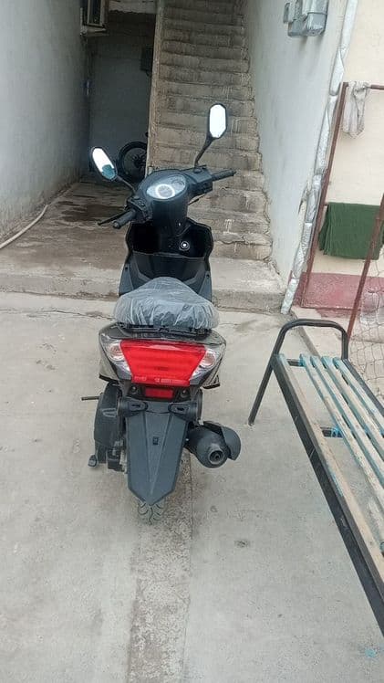 skuter yangi kafolati bilan — 2