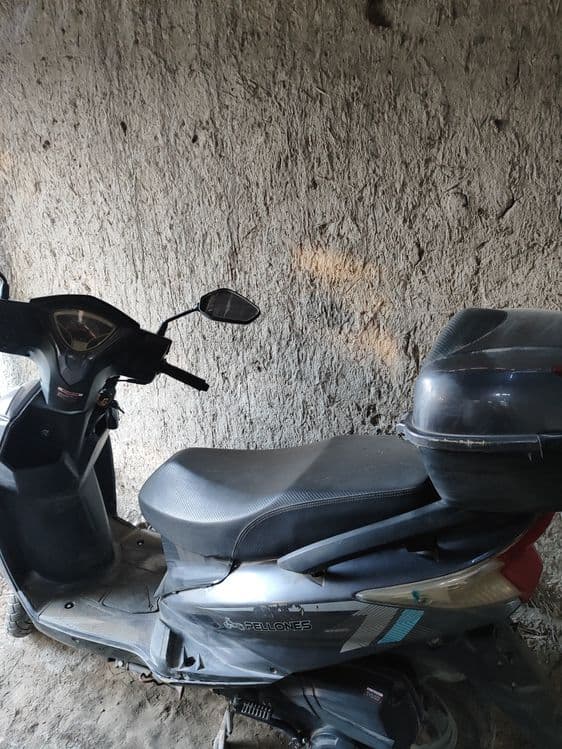 Skuter benzinli 115 kub (narxi kelishiniladi) — 1