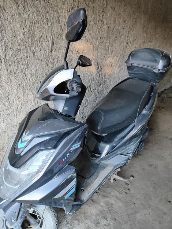 Skuter benzinli 115 kub (narxi kelishiniladi) — 2