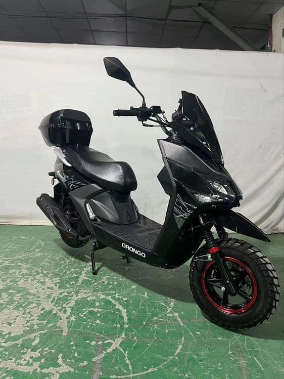 Benzinlik 150kub  skuterlar 999$ — 4