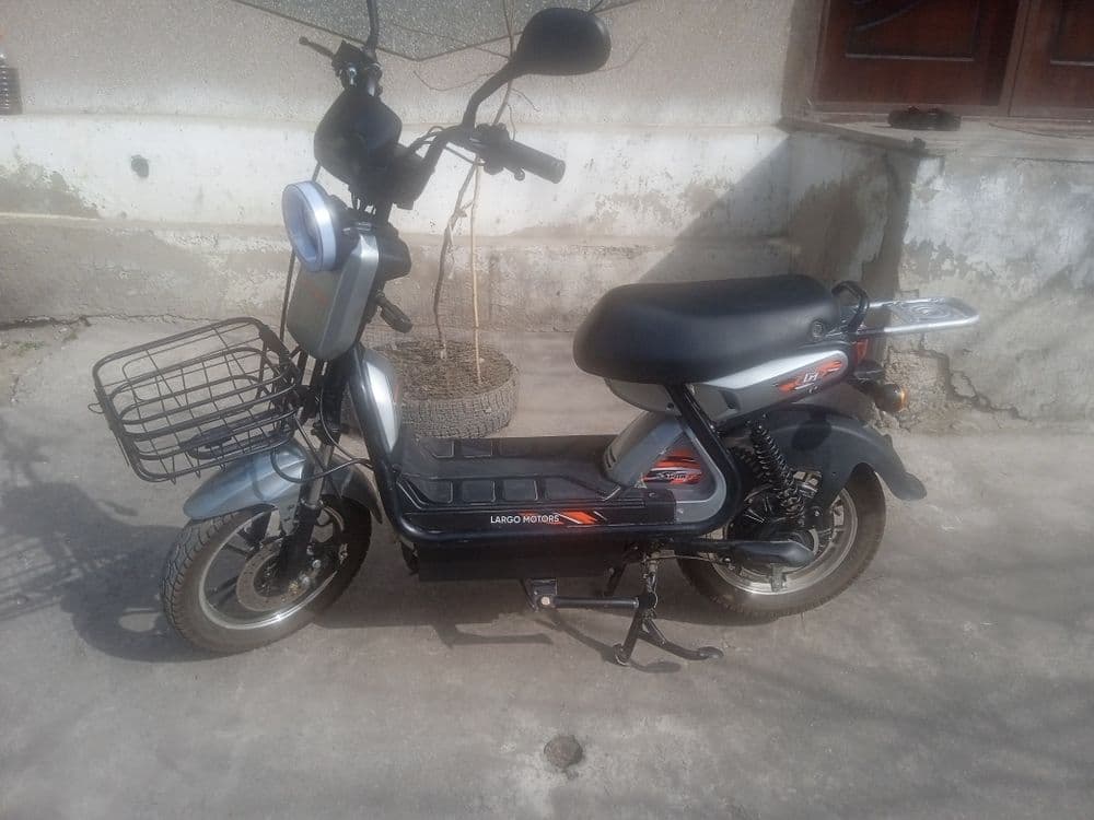 Skuter sotiladi narx — 1