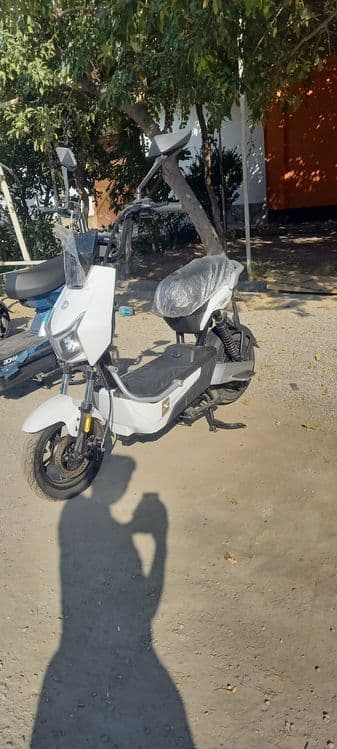 Bugatti skuter 450$ — 1