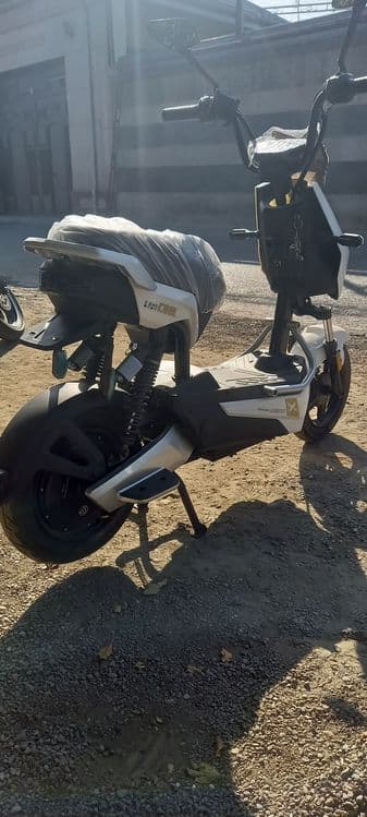 Bugatti skuter 450$ — 2