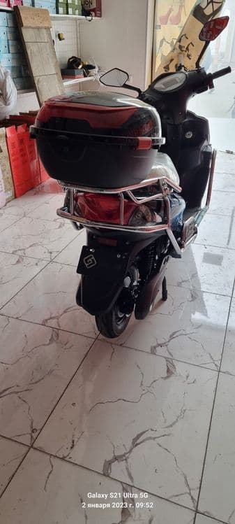 Elektro skuter 115km — 3