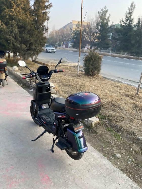 Skuter foris dugali 5ta akkumli tezli 60 kmh avtomat karobka 3xilkatit — 2