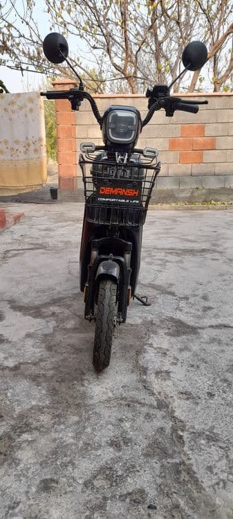 Skuter sotiladi ideal — 2