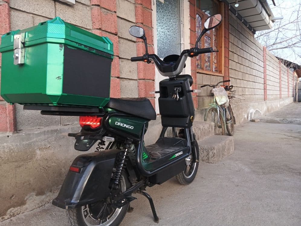 Skuter sotiladi vela sekuterga ustiga pul berilsa obmen bor — 2