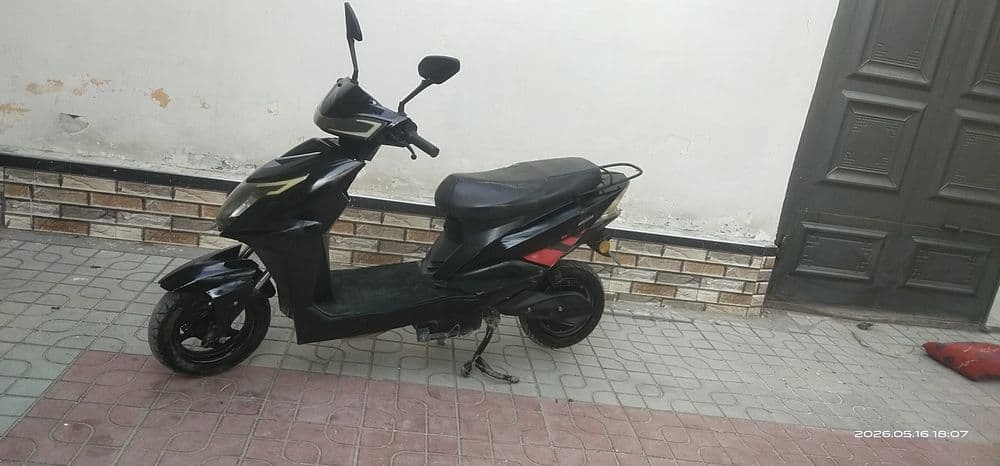 Elektro skuter sotiladi — 1