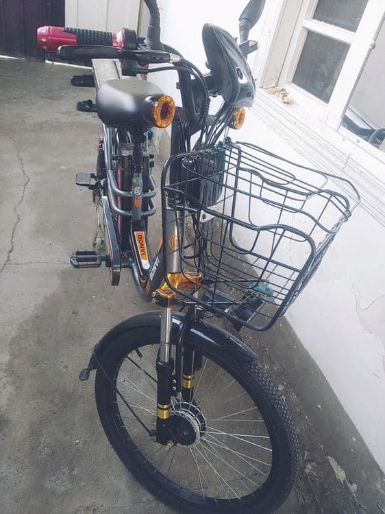 Skuter sotiladi elektro velik — 4