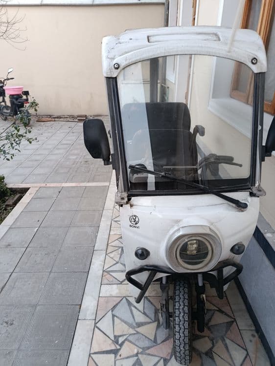 Uch oyoqli skuter 3 oyoqli skuter — 8
