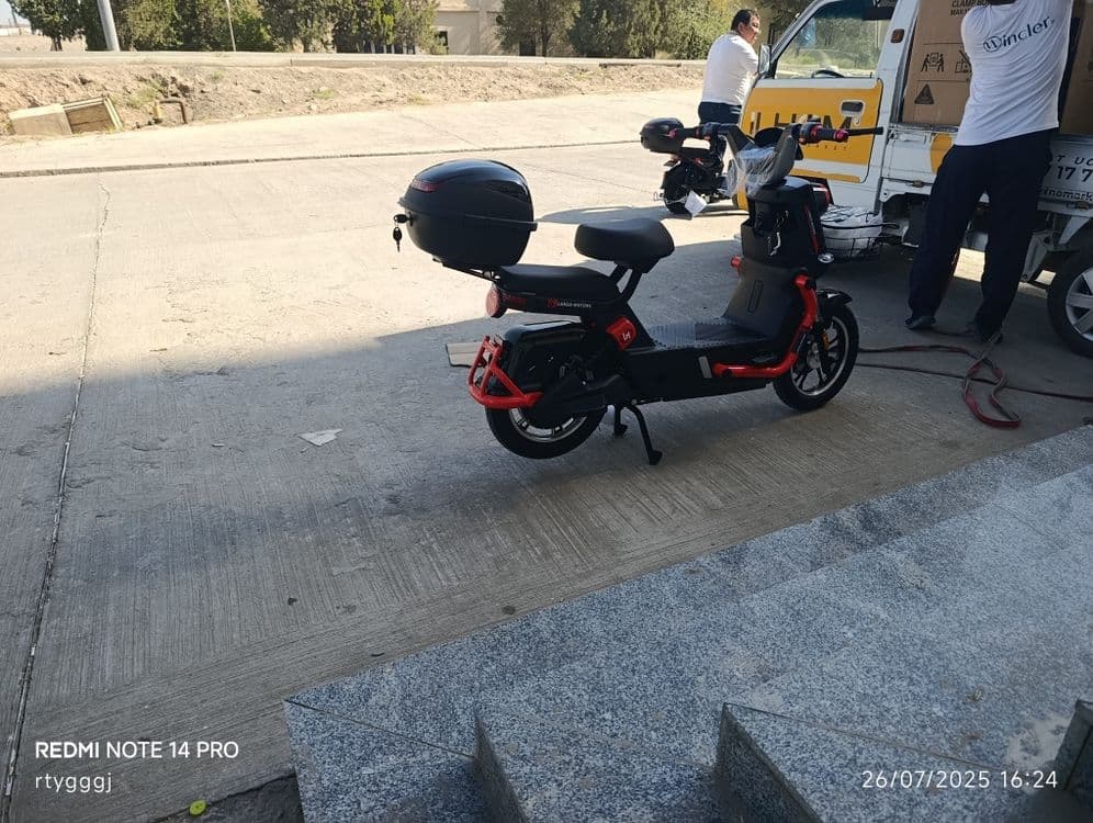 SKUTER sotiladi holati ideal holda ishlab 2025da ishlab chiqarilgan xa — 2