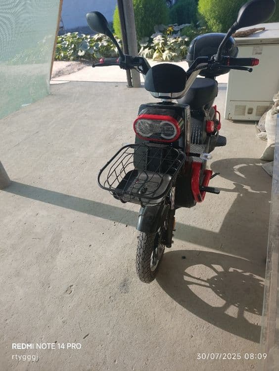 SKUTER sotiladi holati ideal holda ishlab 2025da ishlab chiqarilgan xa — 3