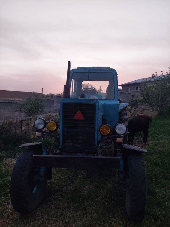 Traktor mtz 80 sotiladi — 3