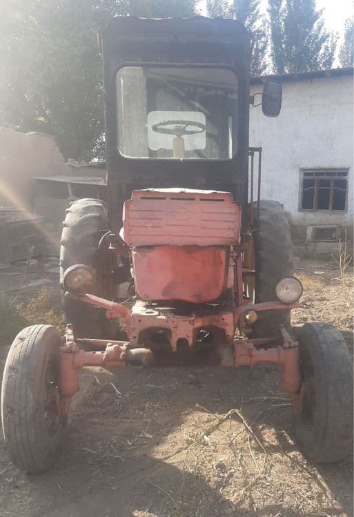 Traktor 28 sotiladi — 1