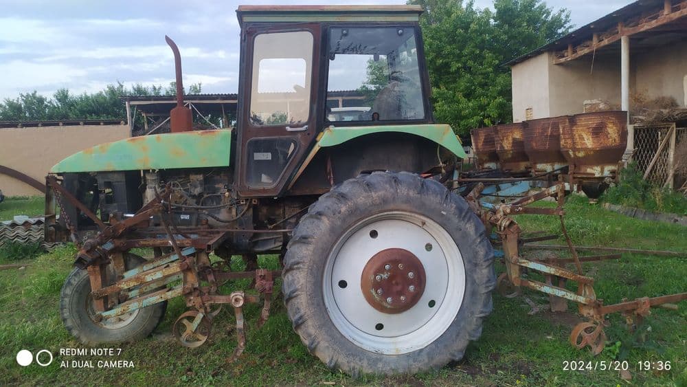 Traktor sotiladi TTZ-80 — 3
