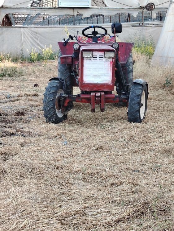 T25 traktor sotiladi — 3