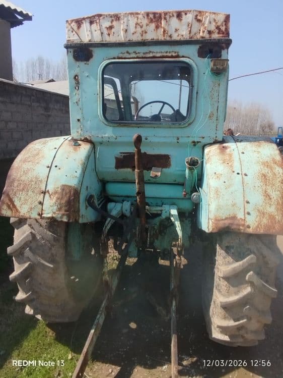 T 40 traktor sotiladi 4×4 oldi tortadi narxi 40 mln balonlar 90 foiz — 3