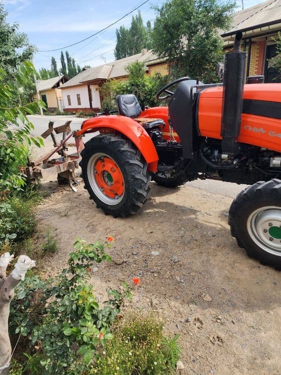 Mini traktor sotiladi — 1
