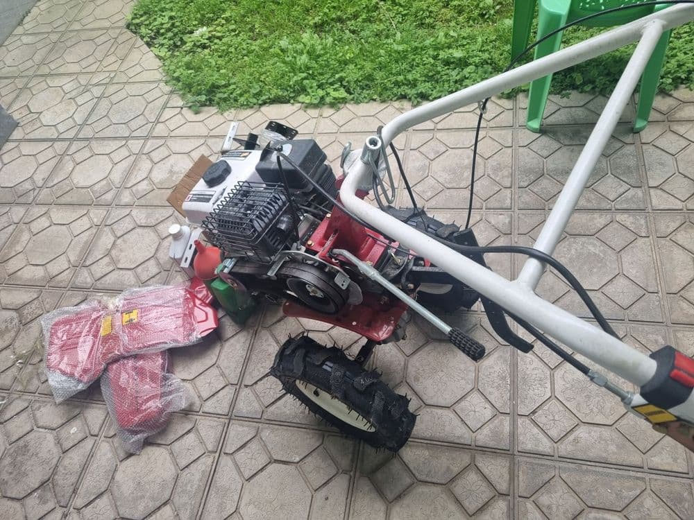 Yer xaydedigan traktor — 1