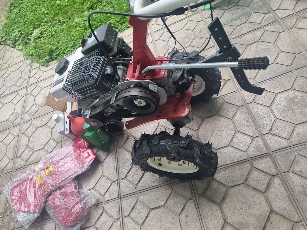 Yer xaydedigan traktor — 3