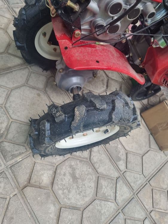 Yer xaydedigan traktor — 4