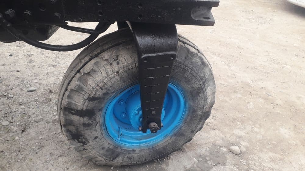 Belarus traktor sotiladi — 3