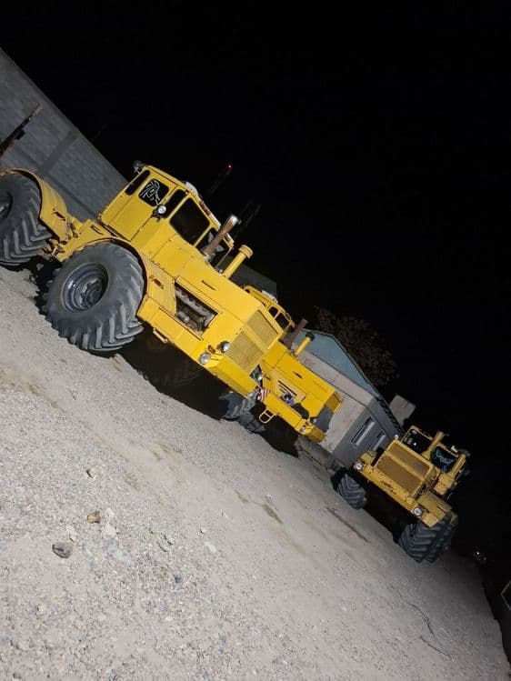 K 701 Traktorlari sotiladi — 2