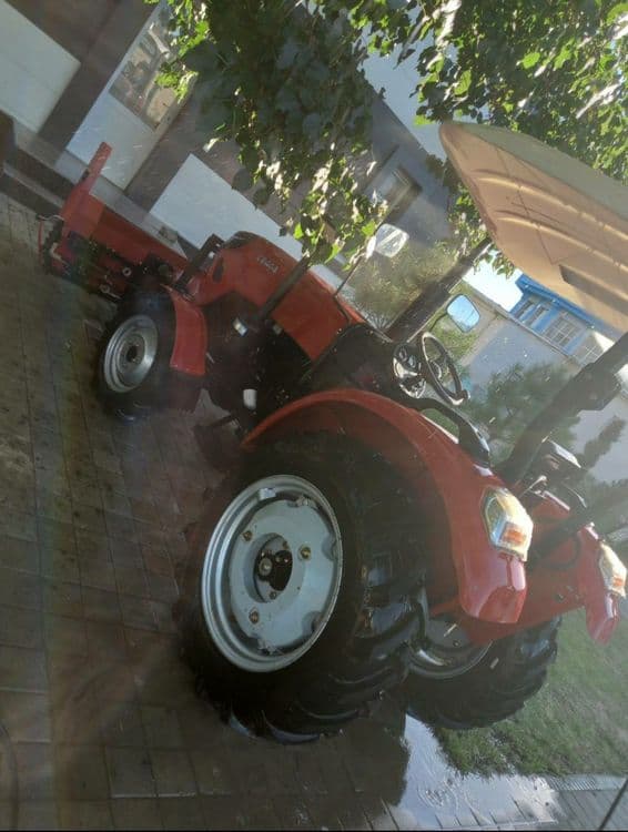 Xintai 404 mini traktor. — 3