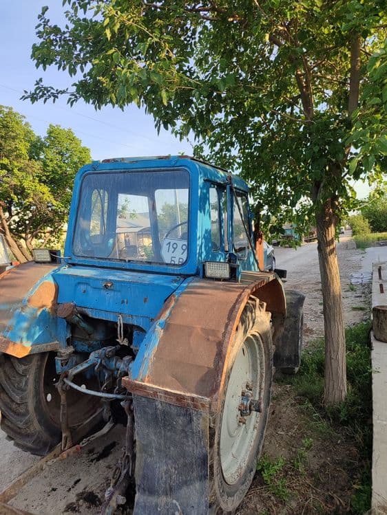 MTZ traktor sotiladi — 4