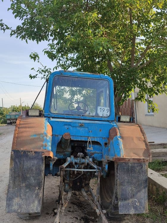 MTZ traktor sotiladi — 5
