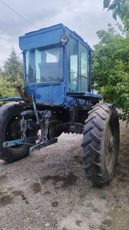 Traktor 28 sotiladi — 6