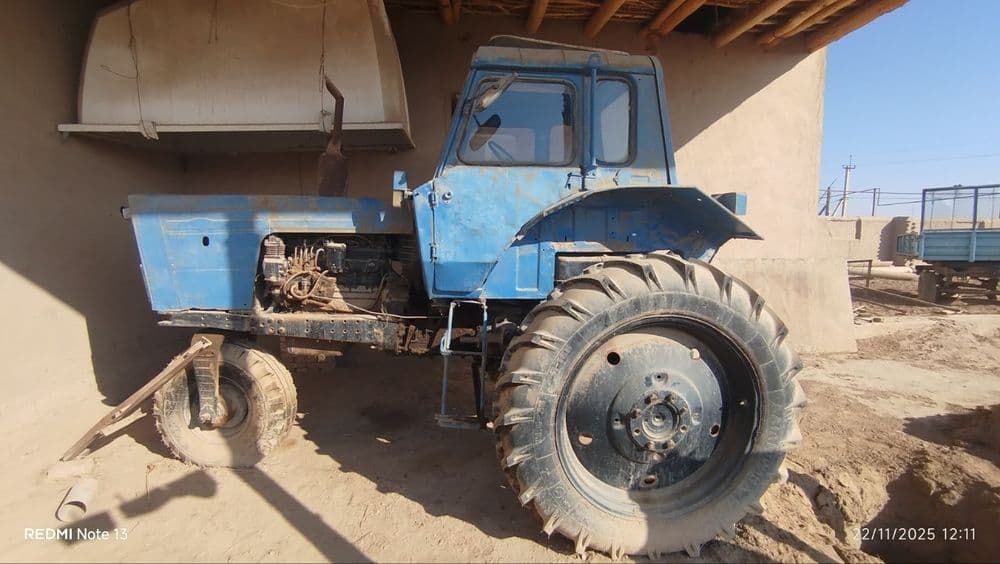 Traktor sotiladi — 7