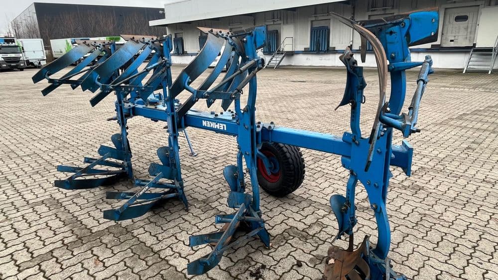 Lemken Europal 6 Omoch, Claas, Case , John derry, Belarus tortadi — 3