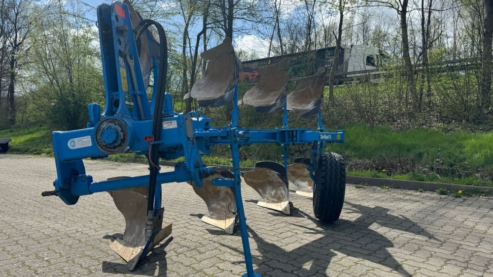 Lemken Europal 6 . Class, Case, Belarus, John Deere tortadi — 3