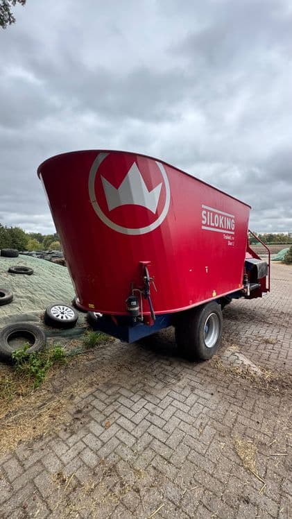 Siloking Mixer , Belarus, Case, Claas Arion — 2