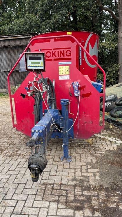 Siloking Mixer , Belarus, Case, Claas Arion — 3