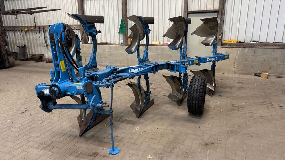 Lemken Europal 5 John Deere, Case Puma, Belarus — 5