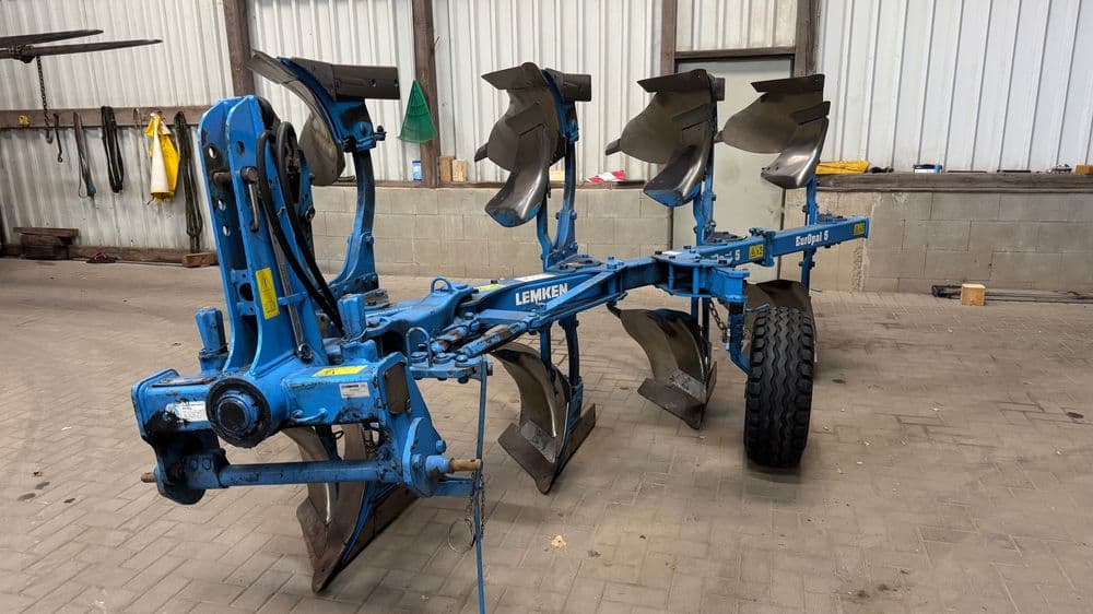 Lemken Europal 5 John Deere, Case Puma, Belarus — 6
