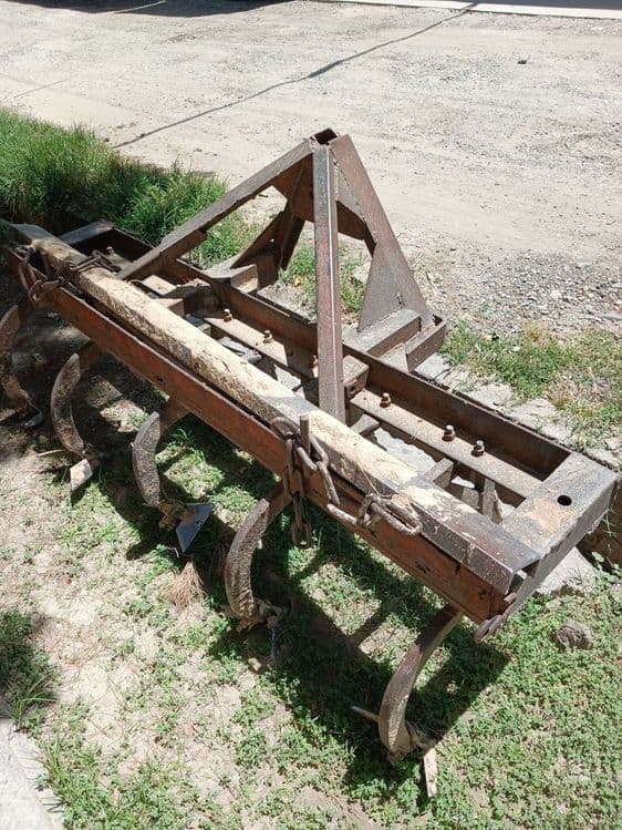 Traktor sotiladi — 5