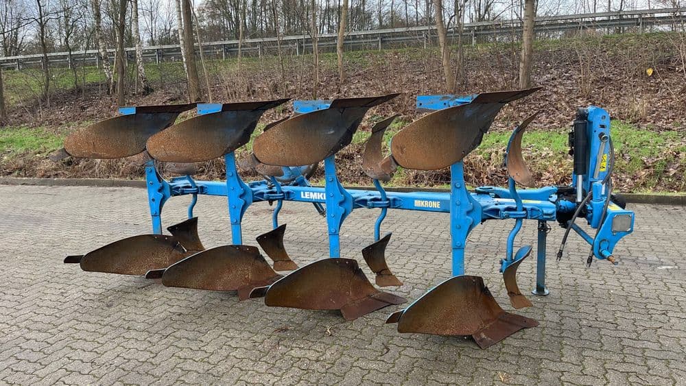 Lemken Opal 110 Omoch, Claas, Case , John Deere , Belarus tortadi — 3