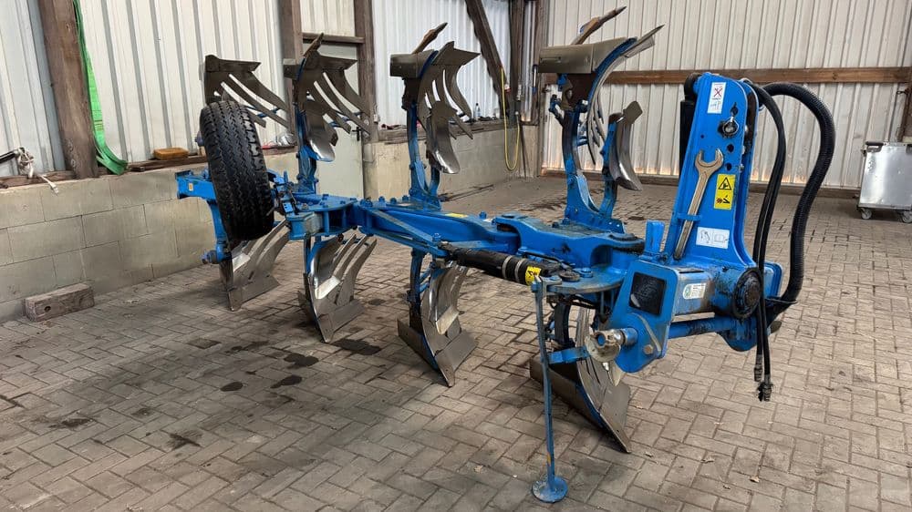 Lemken Omoch Claas Arion, John Deere, Belarus — 4