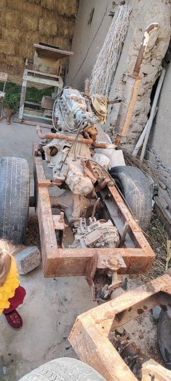 Mini traktor sotiladi. Alohida matori ham sotiladi — 3