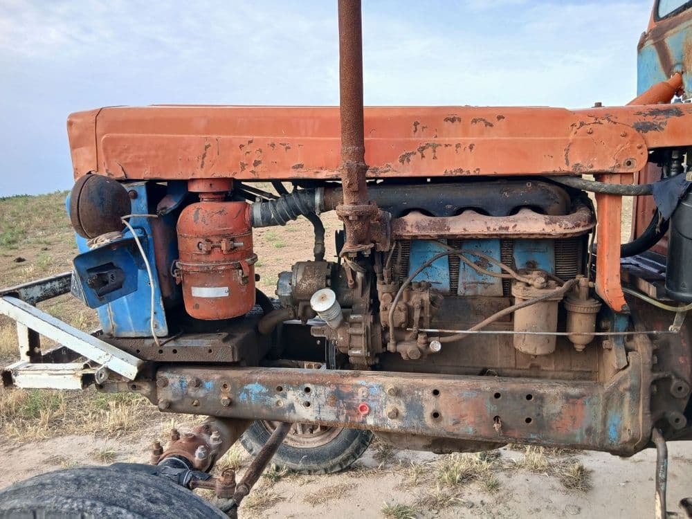 Traktor 28 va tilichka sotiladi narxi 40 million soʻm. Radnoy — 3