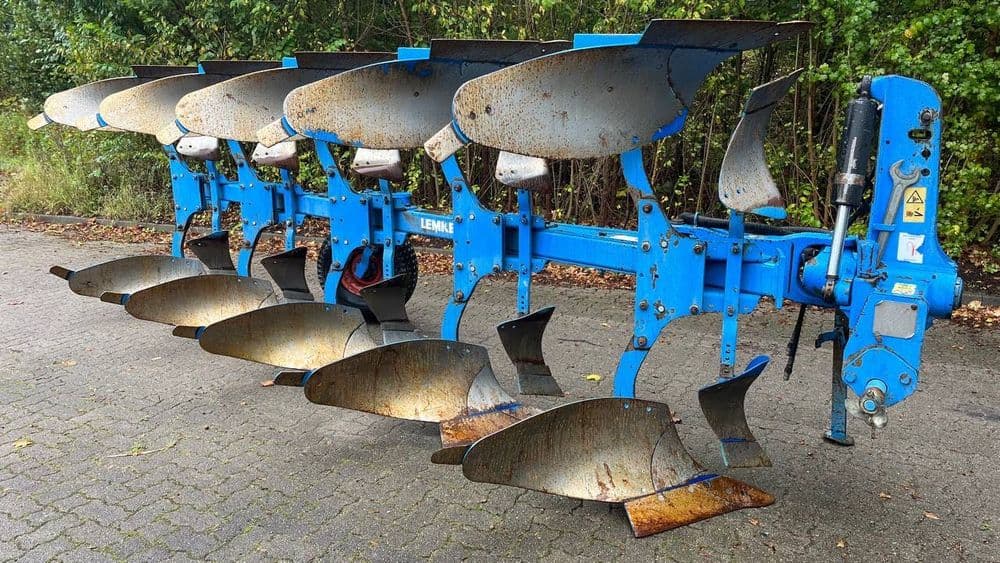 Lemken Europal 7. Claas, Case, John Deere, Belarus tortadi — 3
