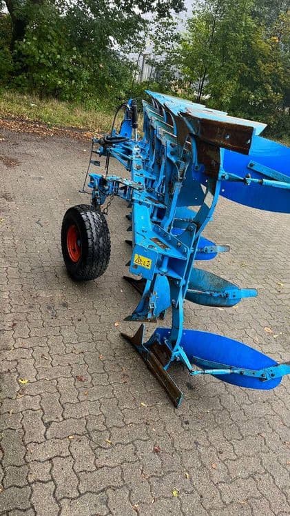 Lemken Europal 7. Claas, Case, John Deere, Belarus tortadi — 4