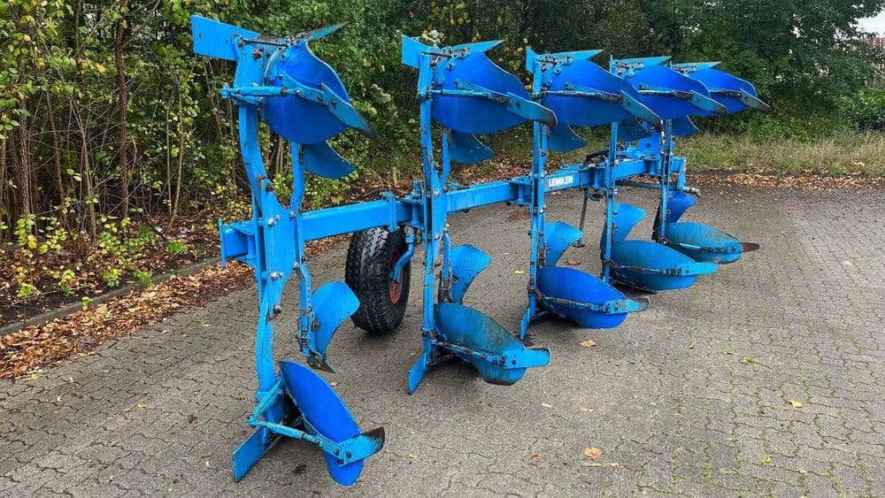 Lemken Europal 7. Claas, Case, John Deere, Belarus tortadi — 5