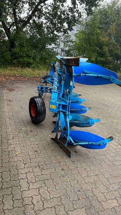 Lemken Europal 7. Claas, Case, John Deere, Belarus tortadi — 7