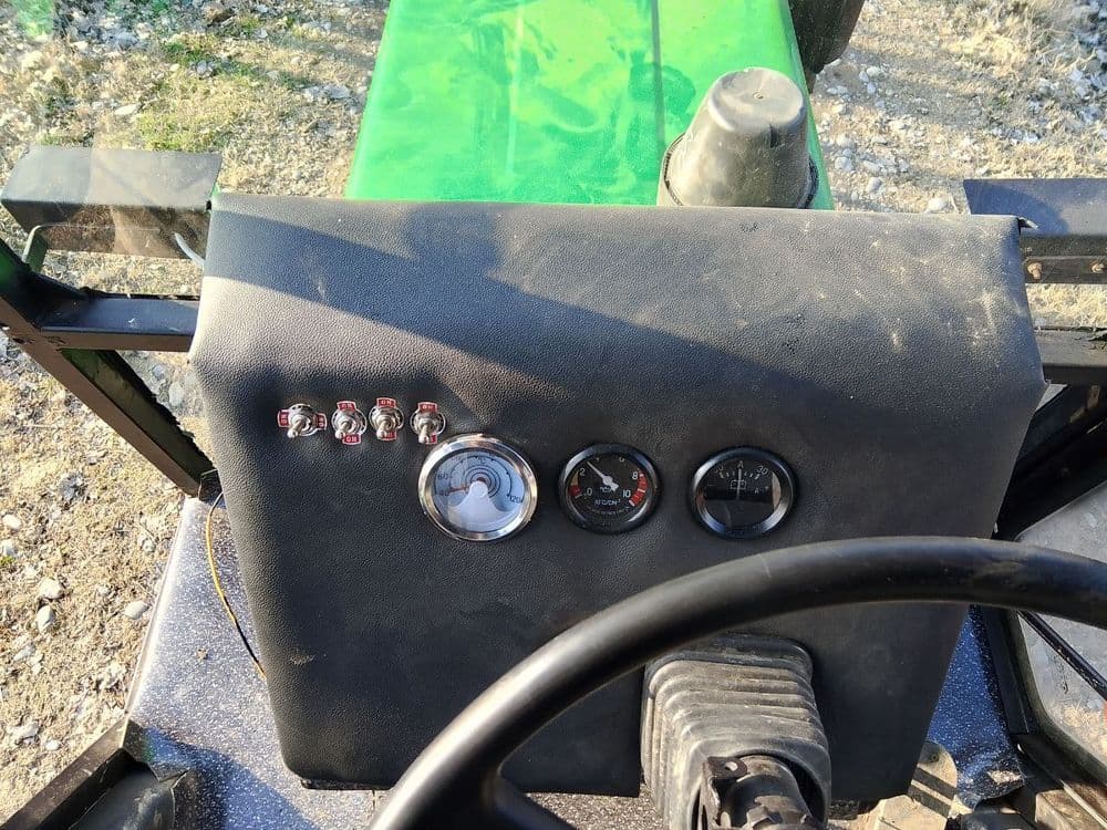 Traktor MTZ Belarus 80x — 5