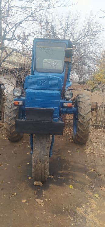 Трактор сотилади — 3